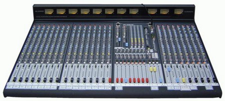 英國(guó)A&H GL3800-832A型專業(yè)調(diào)音臺(tái)